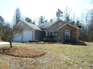 84 Light House Cir, Maysville, GA