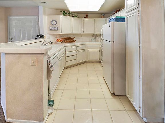 5th image of 653 Oak Run Trl Unit 108