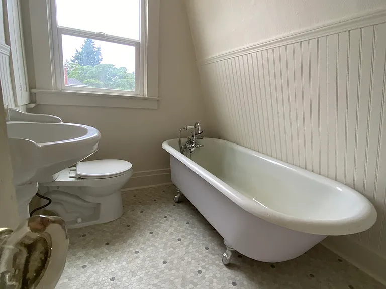6805 SE 82nd Ave — Photo 23
