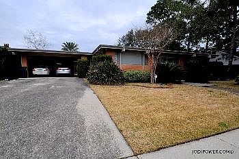 2nd image of 1309 Lark St