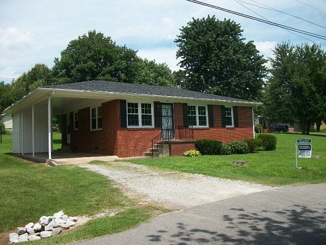 1st image of 773 Park Avenue Ct