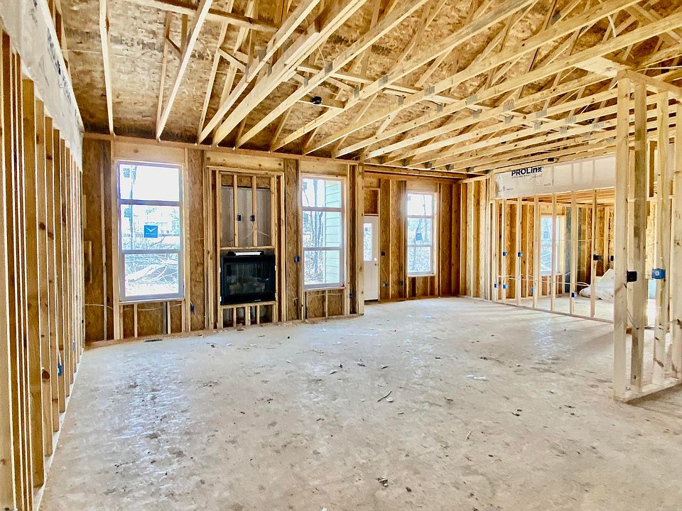 2nd image of 4465 Deer Valley Close
