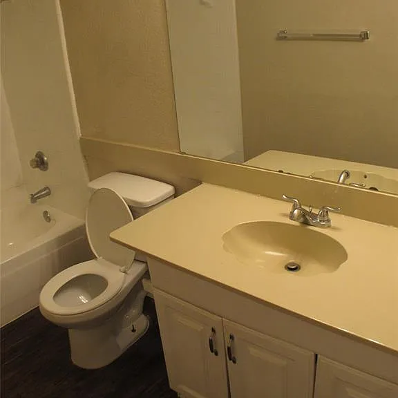 10311 Tamworth Dr — Photo 49