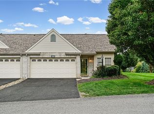 400 Katy Ln, Oakdale, PA 15071