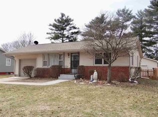 1421 S 12th St, Prairie Du Chien, WI 53821