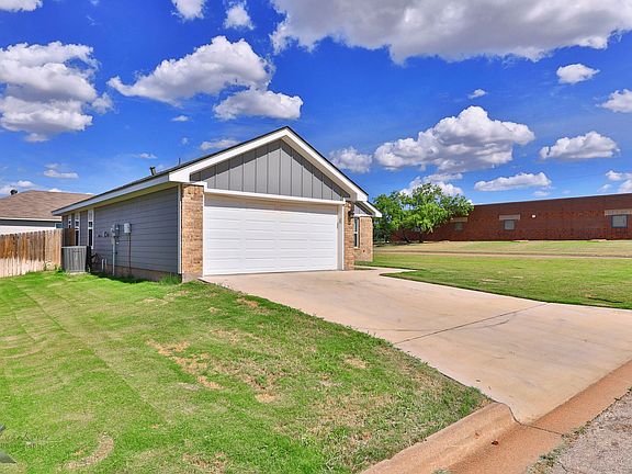 2nd image of 1 Woodcock Cir