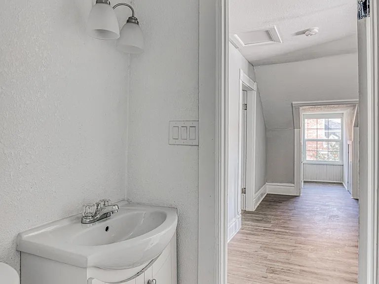 1123 Myrtle Ave #1B — Photo 14