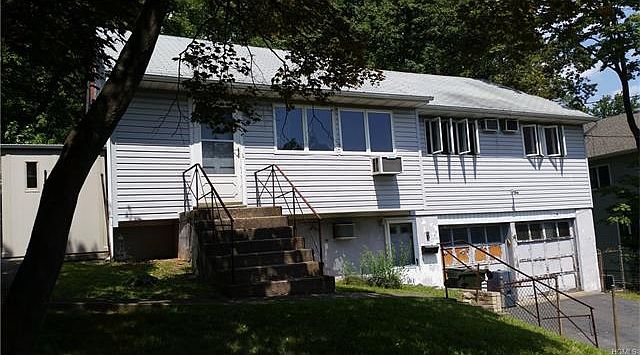 1st image of 4 Albert Dr