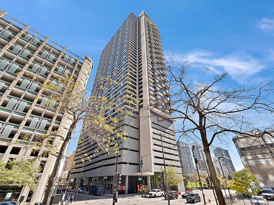 1st image of 235 W Van Buren St Unit 1511