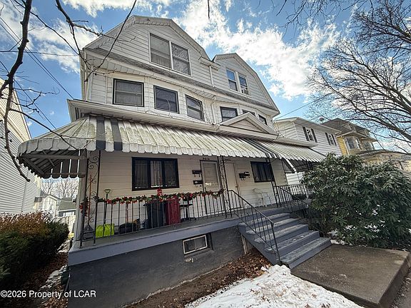 2nd image of 42-44 S Thomas Ave