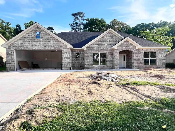357 Regal Oaks Cir, White Hall, AR 71602