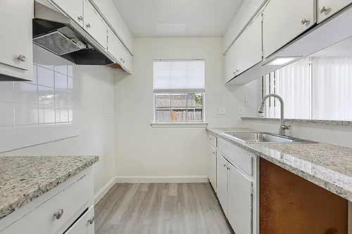 202 Northcrest Cir #D Photo 1