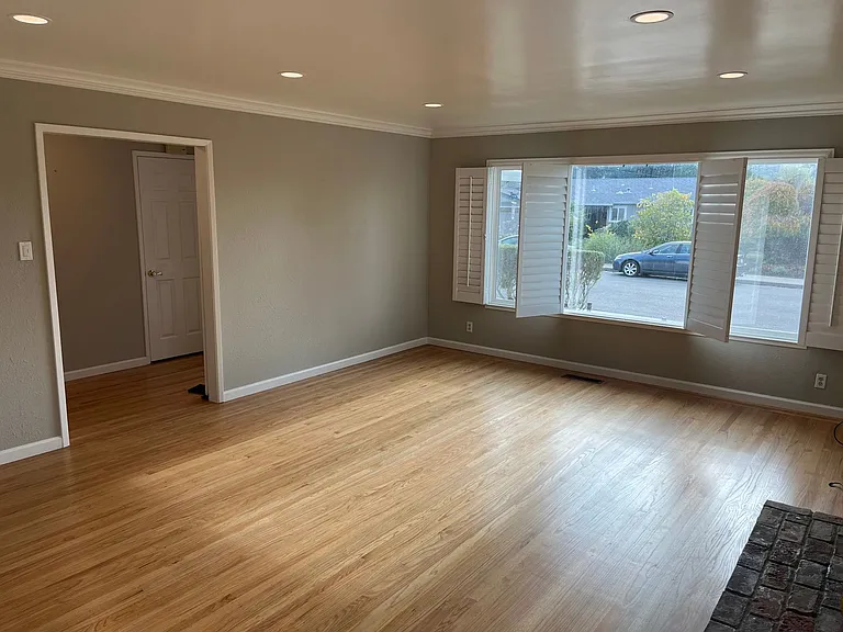 4823 Morwood Dr — Photo 9