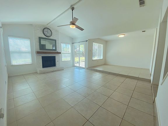 4th image of 4305 Charlemagne Ct