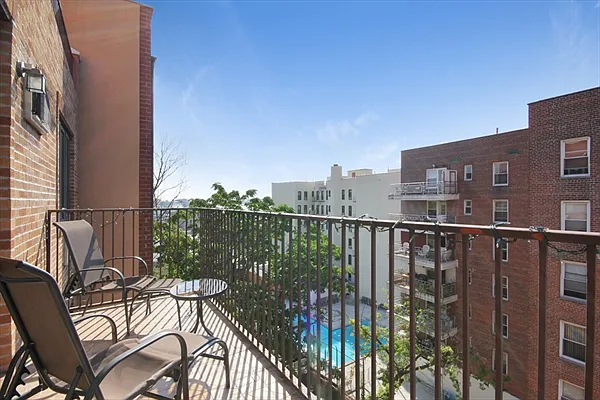 Sold by Citi Habitats | media 30