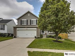 19415 T St, Omaha, NE 68135