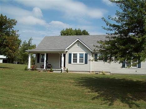 2nd image of 106 Betty Ln