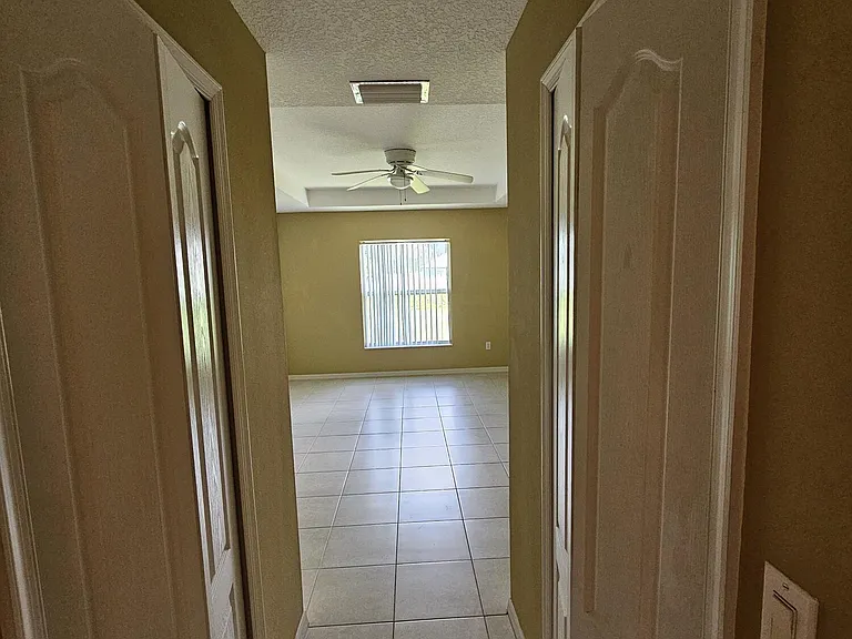 2182 SW Idaho Ln — Photo 13