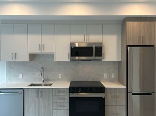 13858 108th Ave #E20X, Surrey, BC V3T 0T9