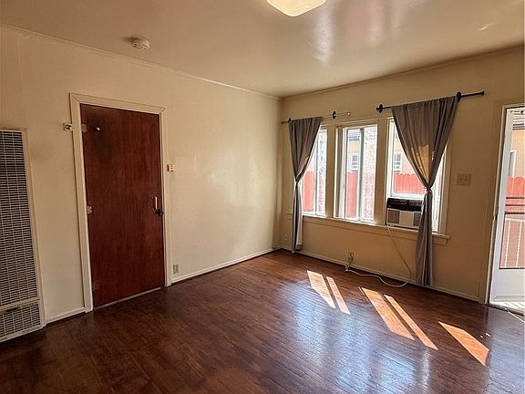 4th image of 736 S Adams St APT A