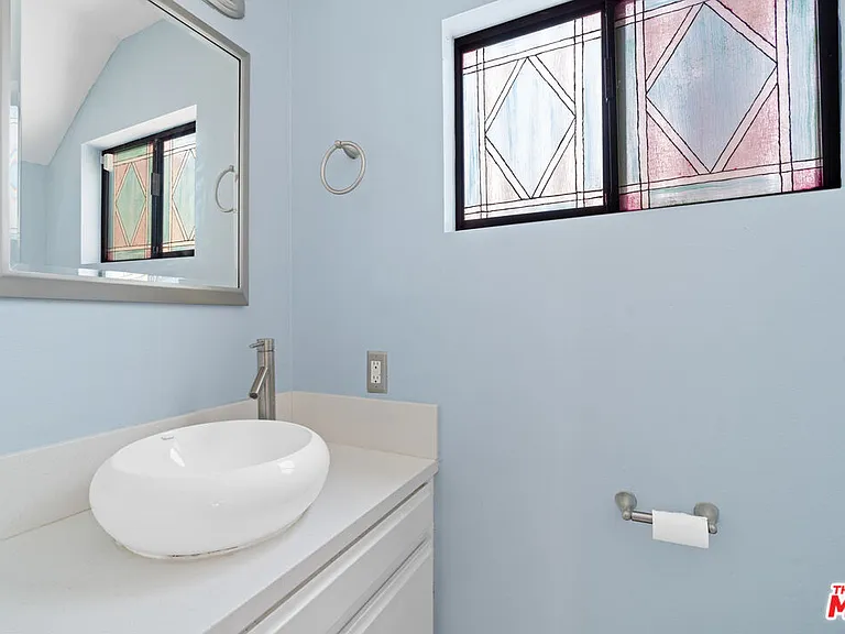 3113 Thatcher Ave — Photo 18