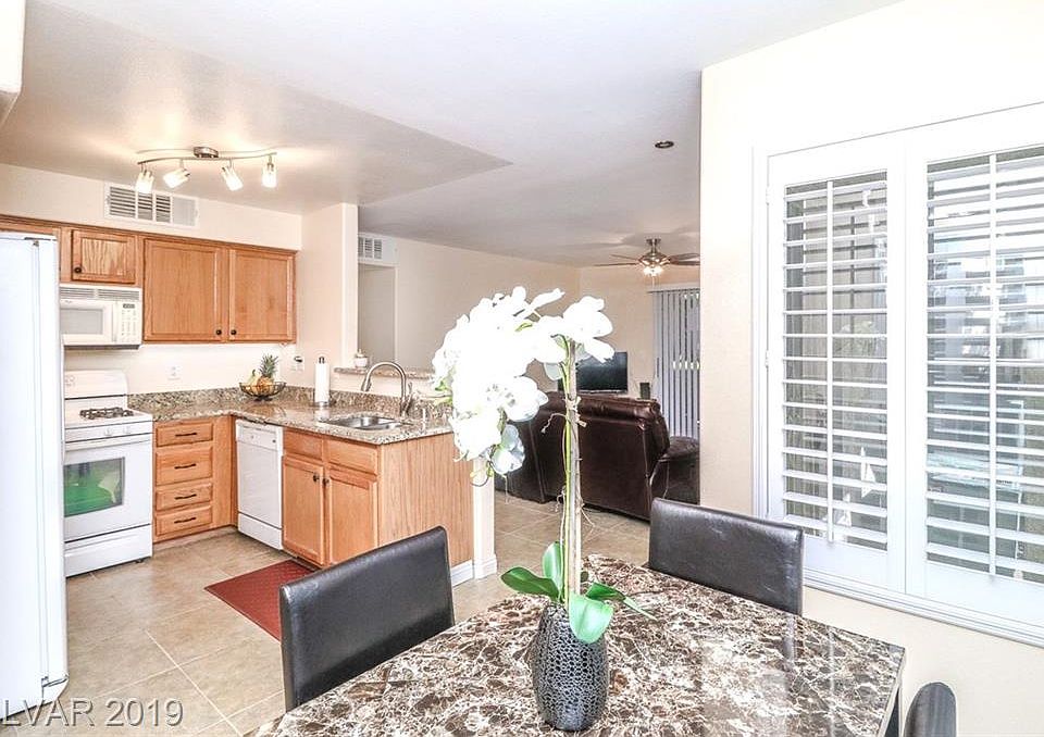1st image of 3068 Tarpon Dr Unit 104