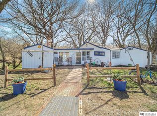 2071 Cabin Cir, Milford, NE 68405