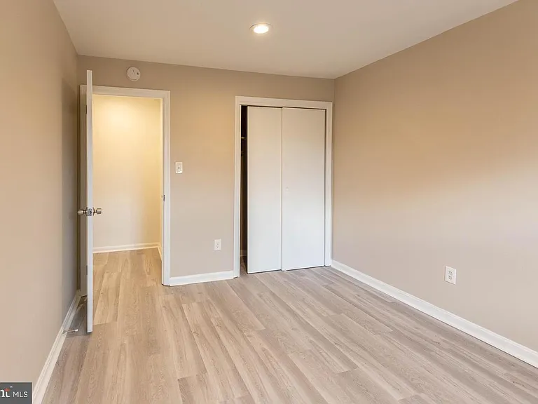 9311 Marycrest St — Photo 24