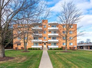 521 Tollis Pkwy APT 298, Broadview Heights, OH 44147