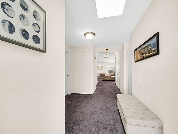 4th image of 13893 Breakwater Ln