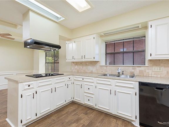 3rd image of 112 E Xanthisma Ave