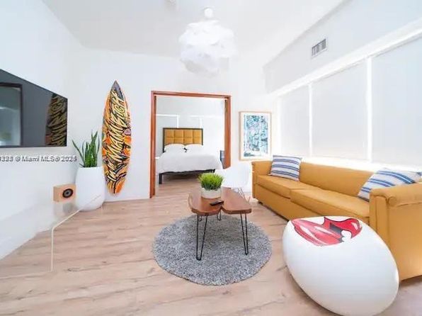 227 1st St APT 6