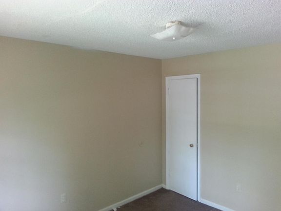 4th image of 3464 Rockwood Ave