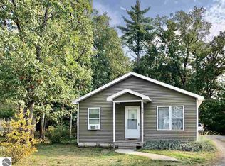 653 Hastings St, Traverse City, MI 49686