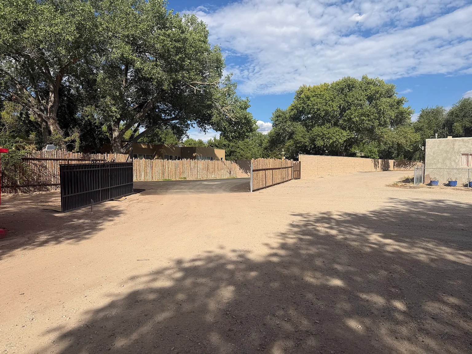 3 bed, 1660 sqft, $1,900 — Photo 2