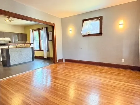 3 bed, $1,443 — Photo 3