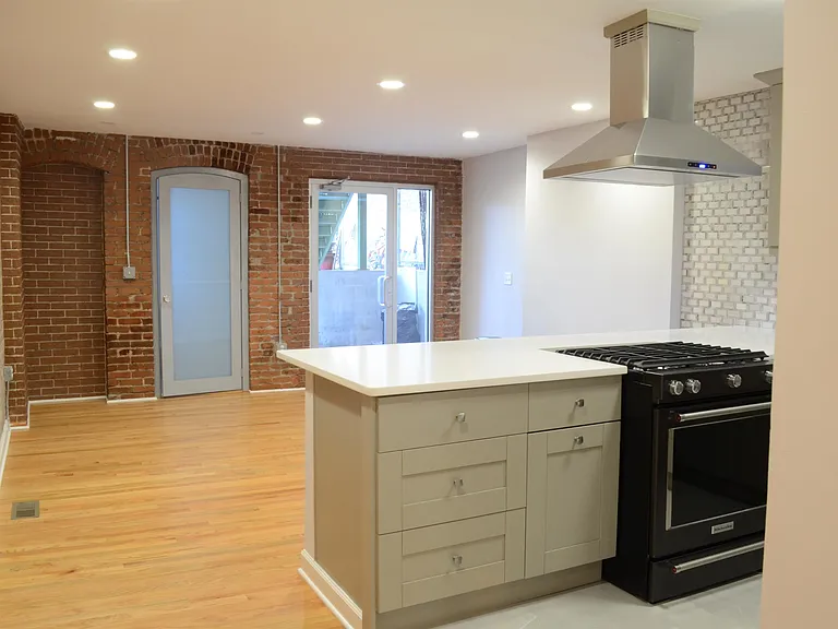 1211 Palisade Ave #1 — Photo 4