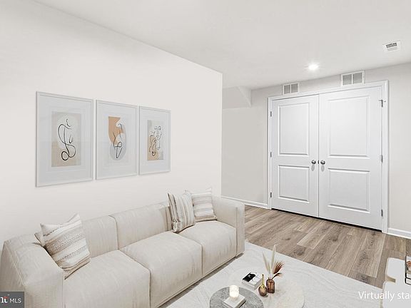 5th image of 22 Magnolia Way