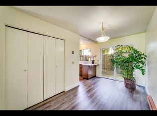 1083 Golf Course Dr, Rohnert Park, CA 94928