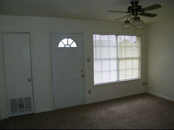 2nd image of 430 NW 55th St