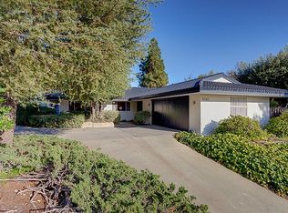 5702 Catherwood Dr, La Canada Flintridge, CA 91011