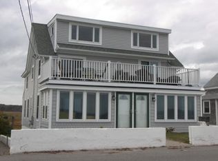 343 Webhannet Dr, Wells, ME 04090