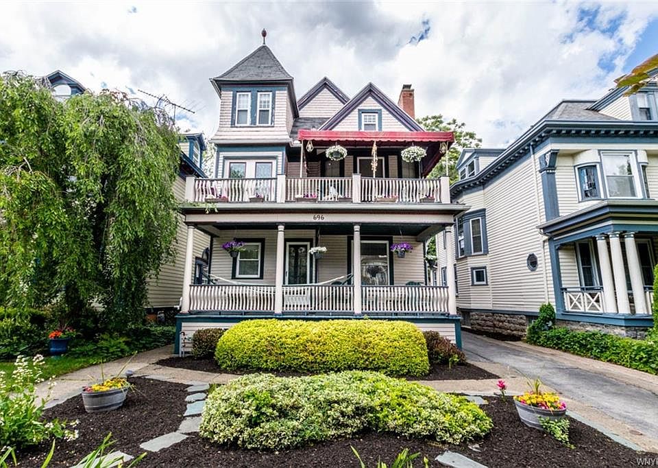 1st image of 696 Auburn Ave