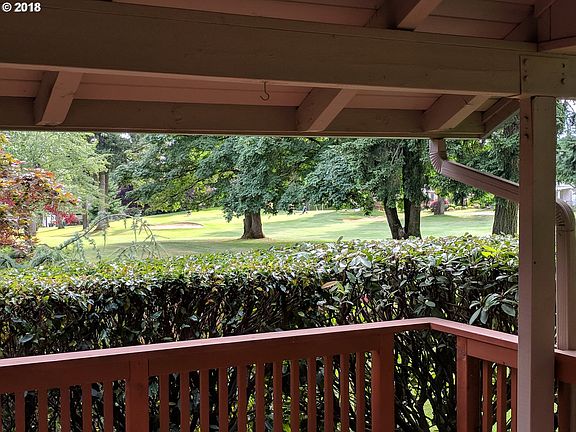 3rd image of 2906 SE 153rd Ave