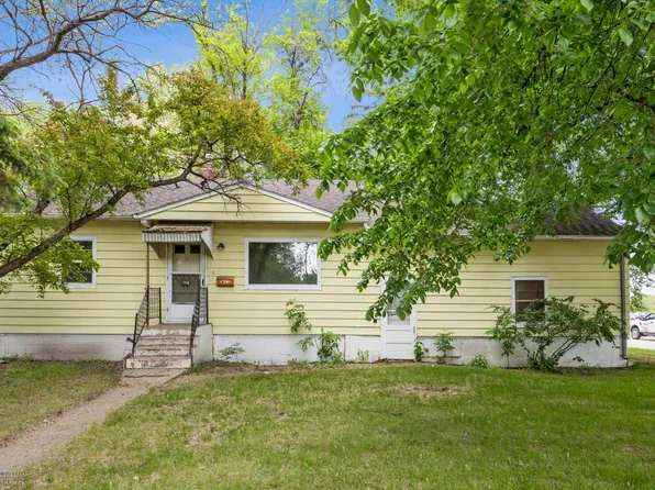 1550 13 1/2 St S, Fargo, ND 58103