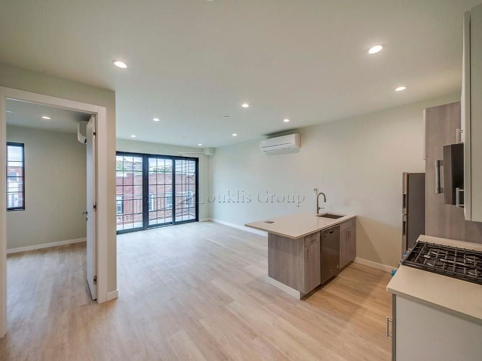1st image of 25-32 22nd St #2A
