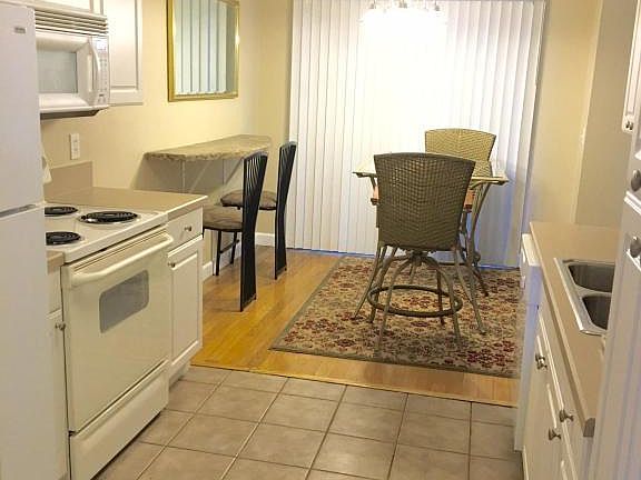 4th image of 1800 Park Ave APT 491