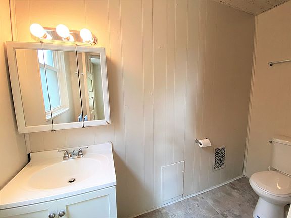4th image of 330 Stratford Ave APT 3
