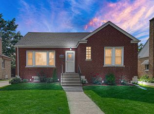 2312 S 6th Ave, North Riverside, IL 60546