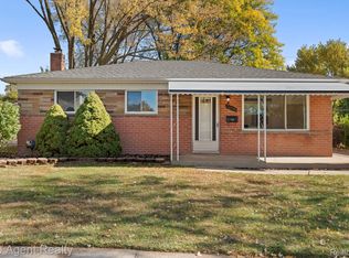 26746 Grobbel Ave, Warren, MI 48091